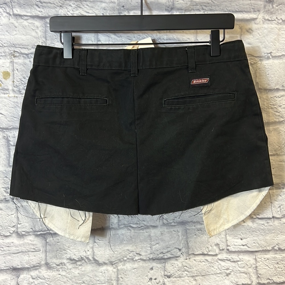 NWT Urban Renewal Dickies mini skirt | black | size 33 - Picture 3 of 8